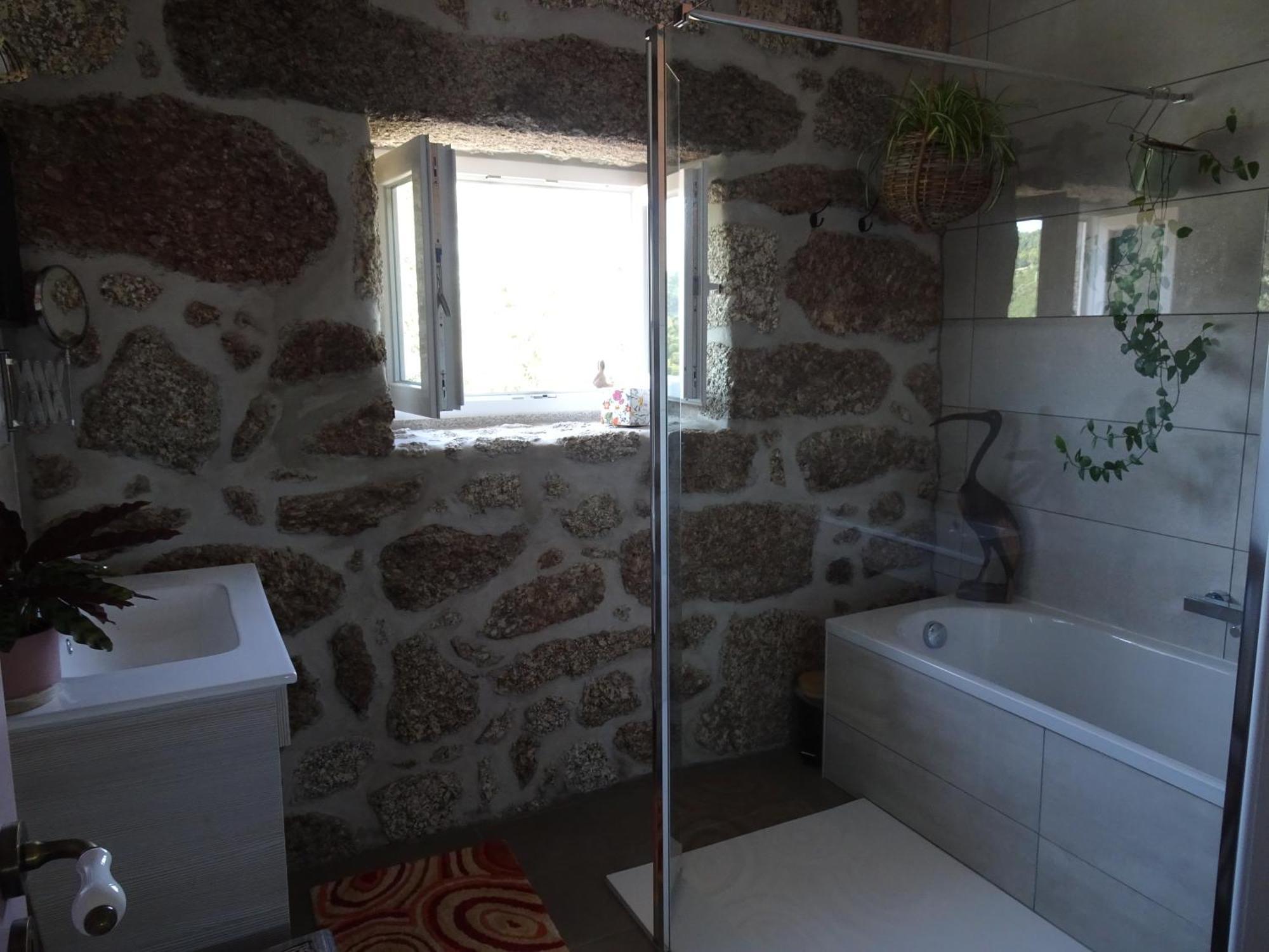 A Casa Com 2 Pereiras Bed & Breakfast Terras de Bouro Exterior foto
